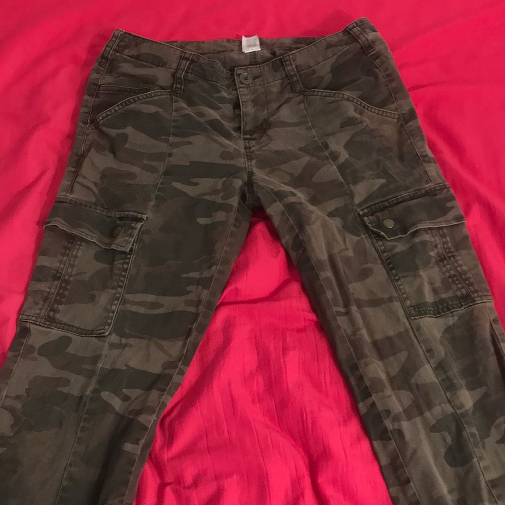 ARMY PRINT CARGO PANTS